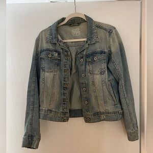 Zara Faded Wash Denim Blue Jean Jacket size M Distressed Style Z1975